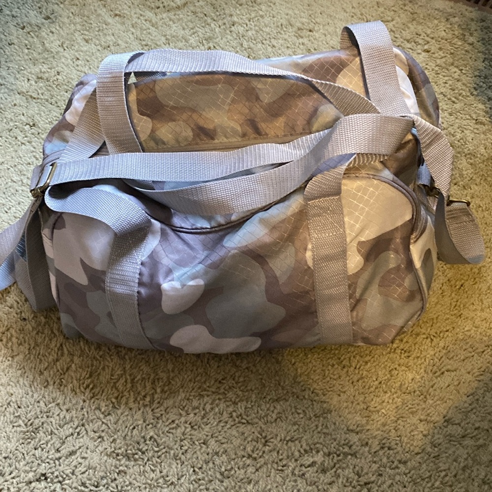 Thirty one duffle